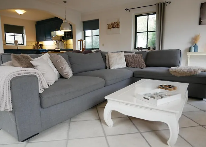 Villa Buitenplaats 108 *